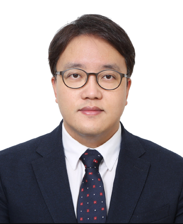 정영일 사진
