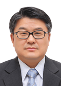 윤명환  사진
